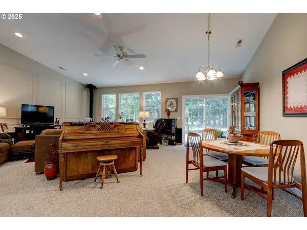 19691 SE SEMPLE RD, Damascus, OR 97089