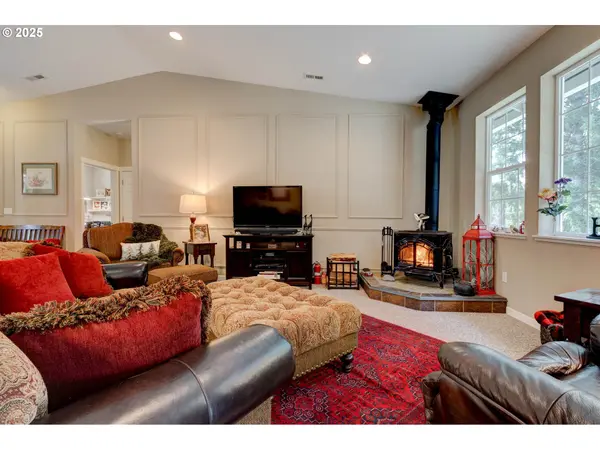 19691 SE SEMPLE RD, Damascus, OR 97089