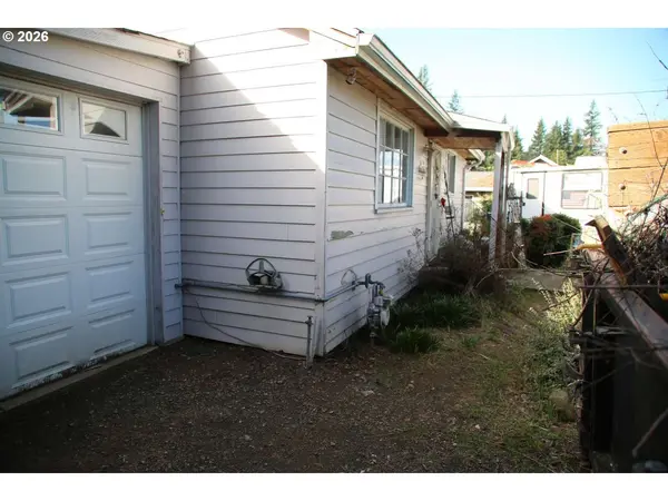 3409 SE 174TH AVE, Portland, OR 97236