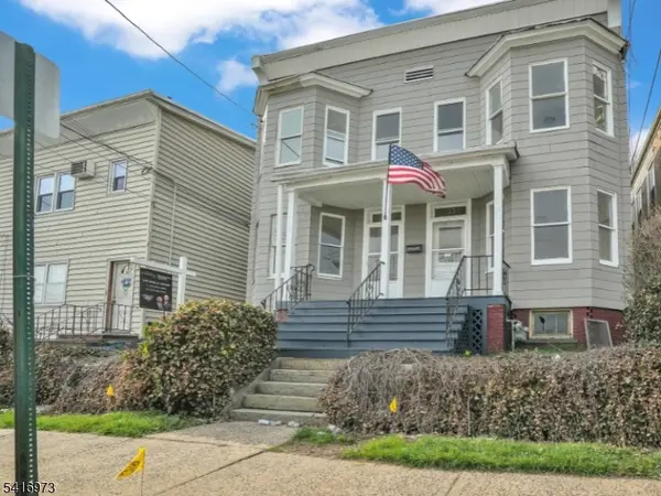 33-35 Delaware Street, Elizabeth City, NJ 07206