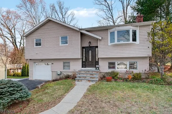 14 Cindy Ln, Jefferson Twp., NJ 07438