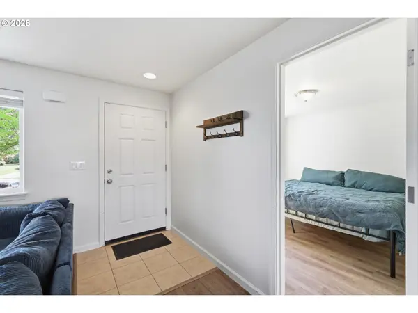 5754 ORCHID LN, Springfield, OR 97478