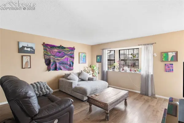 4250 Dye ST, Colorado Springs, CO 80911