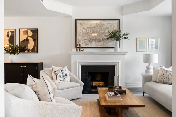 90 Pricefield RD, Toronto C09, ON M4W 1Z9