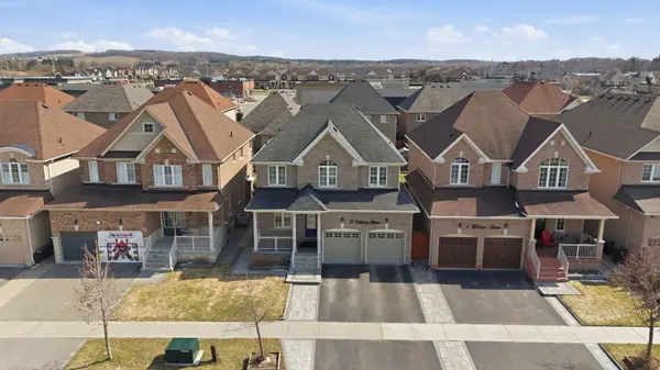 5 Watson DR, New Tecumseth, ON L0G 1W0