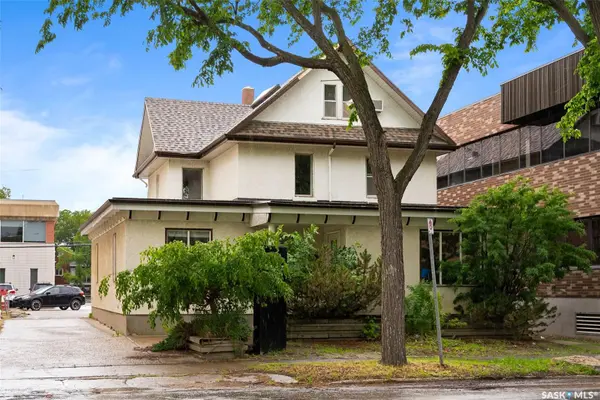 2062 Cornwall STREET,  Regina,  SK S4P 2K5