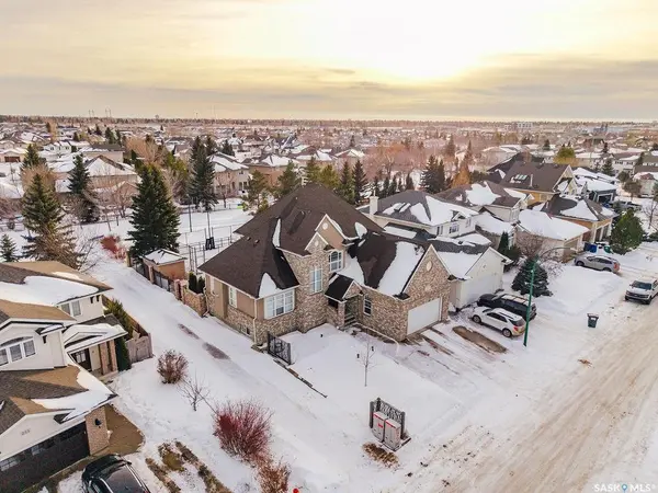 303 Adaskin COVE, Saskatoon, SK S7N 4P3