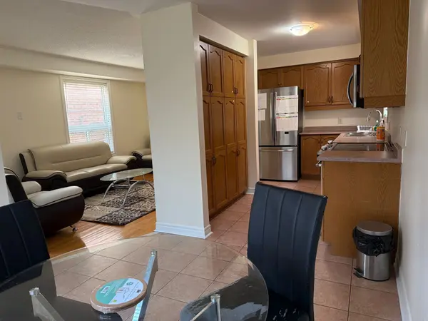 49 Summerdale CRES, Brampton, ON L6X 4V9