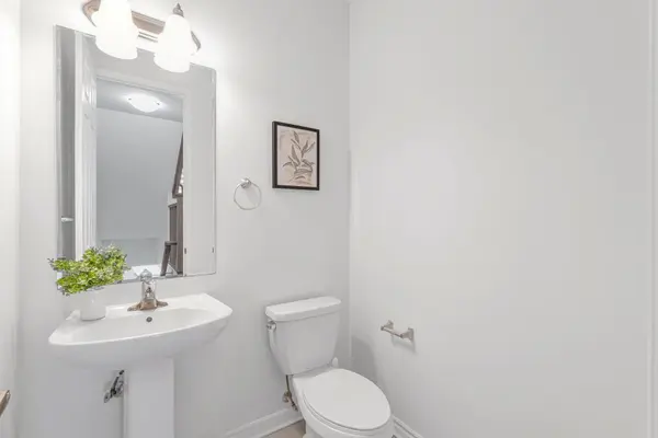 2 Summer Wind LN, Brampton, ON L7A 0B6