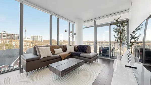 105 The Queensway AVE #511, Toronto W01, ON M6S 5B5