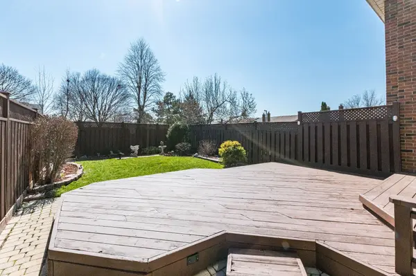 3016 Rymal RD, Mississauga, ON L4Y 4B4