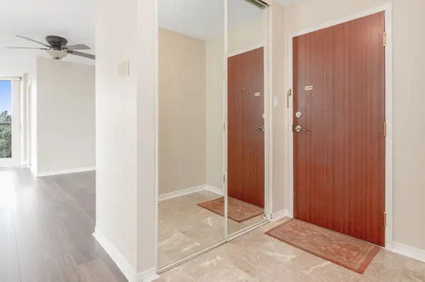 880 Dundas ST W #502, Mississauga, ON L5C 4H3