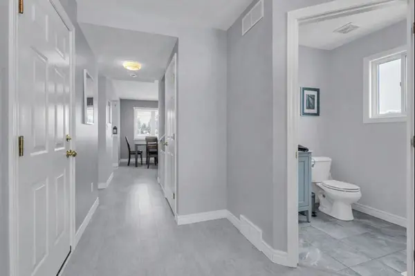 216 Thames ST N, Ingersoll, ON N5C 3E4