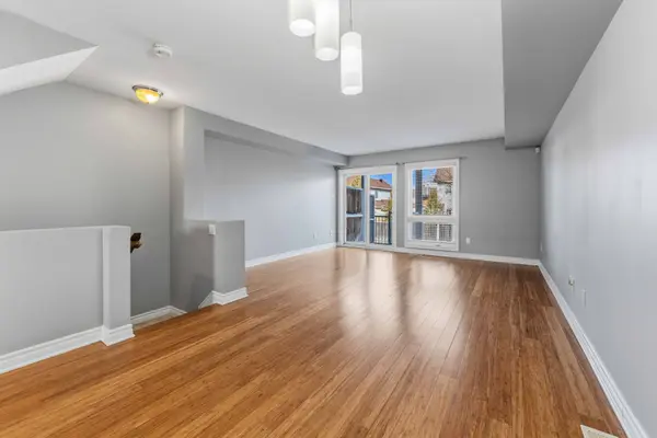 405 Chapman Mills DR #A, Barrhaven, ON K2J 0M7