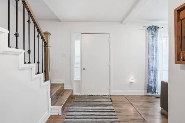 102 Dundee DR, Haldimand, ON N3W 1J8