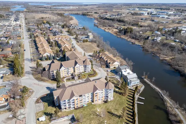 51 Rivermill BLVD #401, Kawartha Lakes, ON K9V 6E8