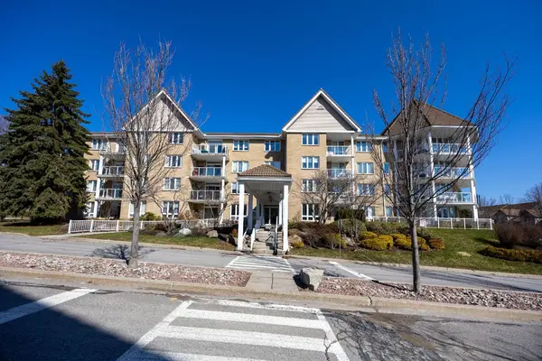 51 Rivermill BLVD #401, Kawartha Lakes, ON K9V 6E8