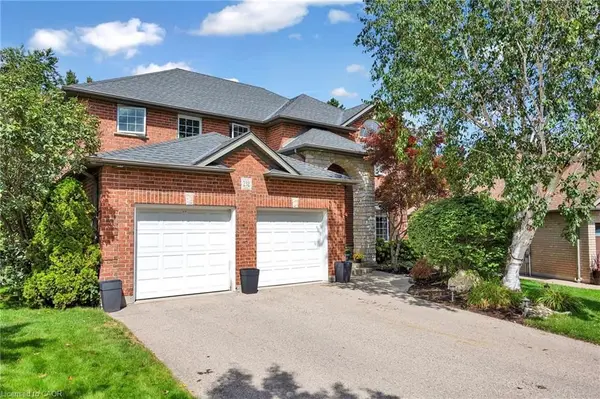 232 The Lions Gate, Waterloo, ON N2L 6M5