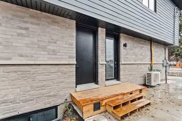 234, 236 Woodroffe AVE, Woodroffe, ON K2A 3V4