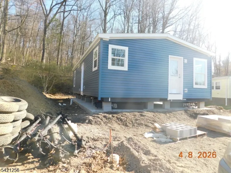 45 Back Street, Oxford Twp., NJ 07863