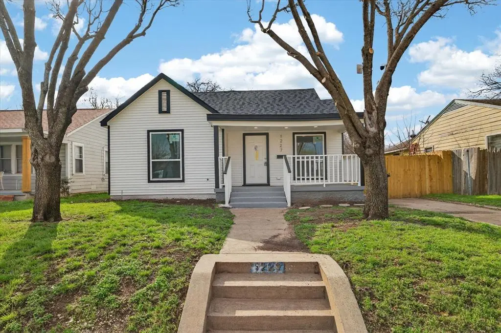 1227 Fernwood Avenue, Dallas, TX 75216