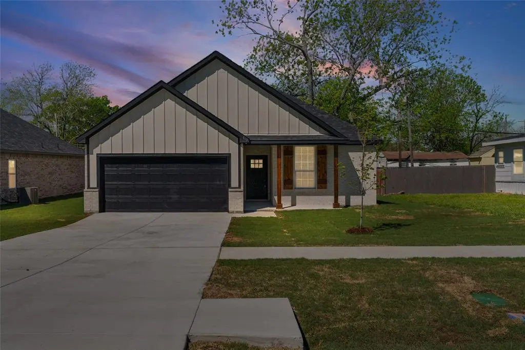 113 N Third Street, Celeste, TX 75423