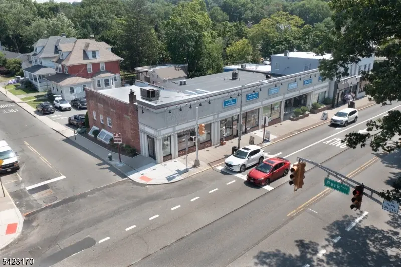 530 Bloomfield Ave, Verona Twp., NJ 07044