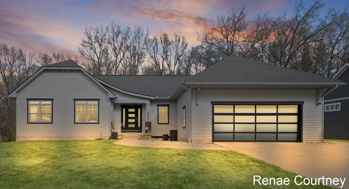 4706 Sundial DR NE, Plainfield Twp, MI 49525