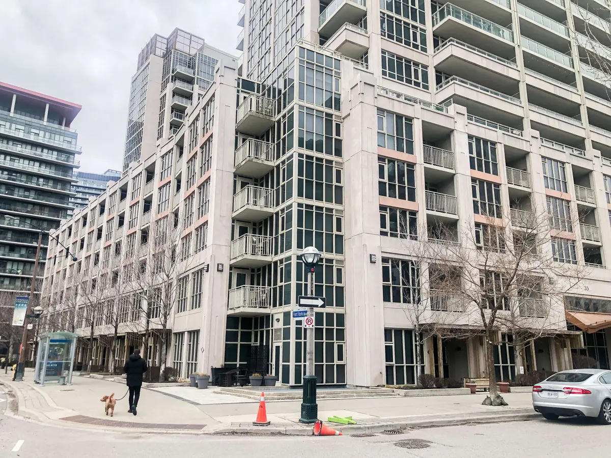 187 Fort York BLVD W #123, Toronto C01, ON M5V 0C2