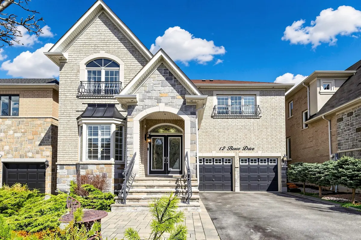 12 Bosco DR, Vaughan, ON L4H 0L9
