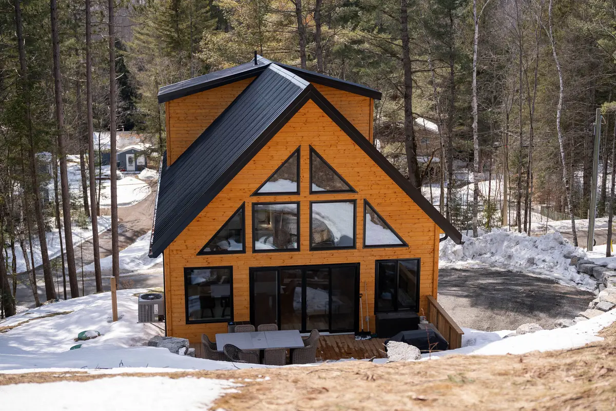 81 Balsam Chutes RD, Huntsville, ON P0B 1L0