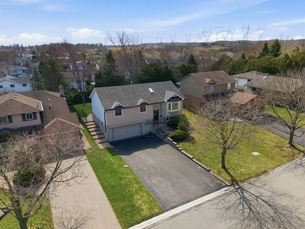 303 Orkney ST W, Haldimand, ON N3W 1A3