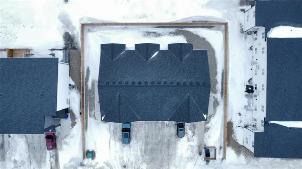 201 Lynnwood Bay, Altona, MB R0G 0B1