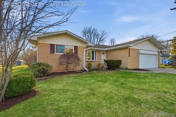 25524 Cortez ST, Harrison Charter Township, MI 48045