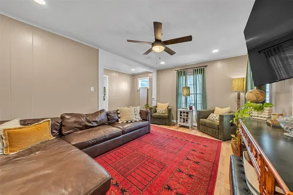 7429 Culver Avenue, Fort Worth, TX 76116