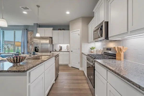 118 STANTON Avenue, Rhome, TX 76078