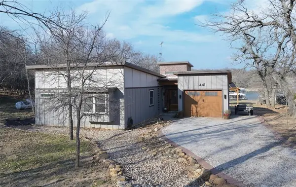 441 Cozy Cove Court, Chico, TX 76431