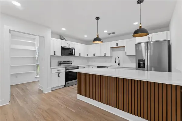 1227 Fernwood Avenue, Dallas, TX 75216