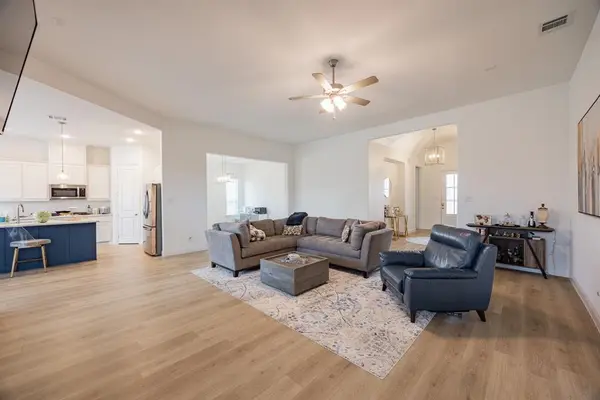 2318 Sheppards Lane, Waxahachie, TX 75167