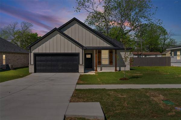 113 N Third Street, Celeste, TX 75423