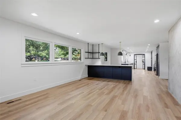 4916 Ridgeview Drive, Waco, TX 76710