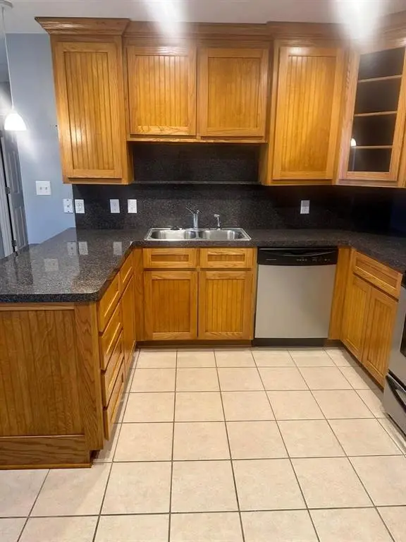 1130 E Ohio Street, Van, TX 75790