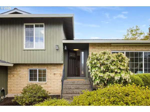 13226 SE 125TH AVE, Clackamas, OR 97015