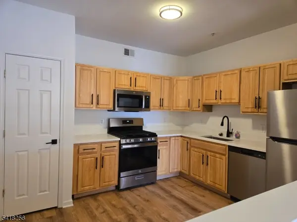 43 Forest Dr, Piscataway Twp., NJ 08854