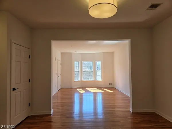 43 Forest Dr, Piscataway Twp., NJ 08854