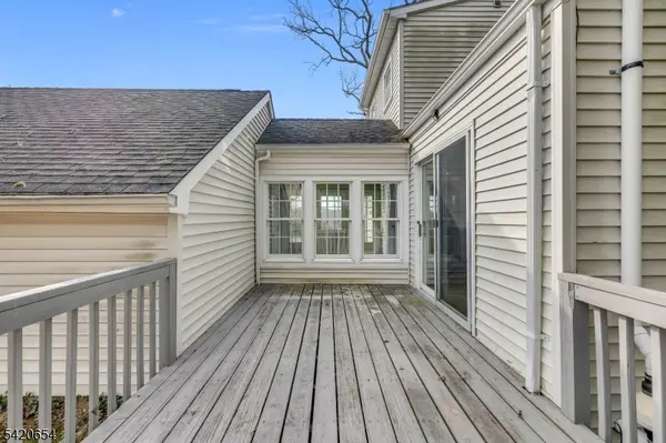 24 Riverwood Ave, Bedminster Twp., NJ 07921