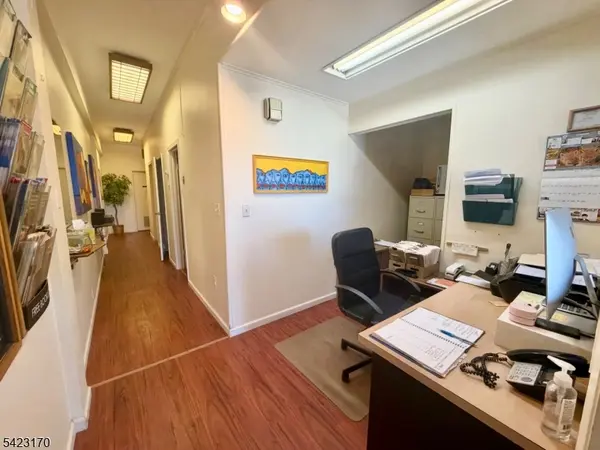 530 Bloomfield Ave, Verona Twp., NJ 07044