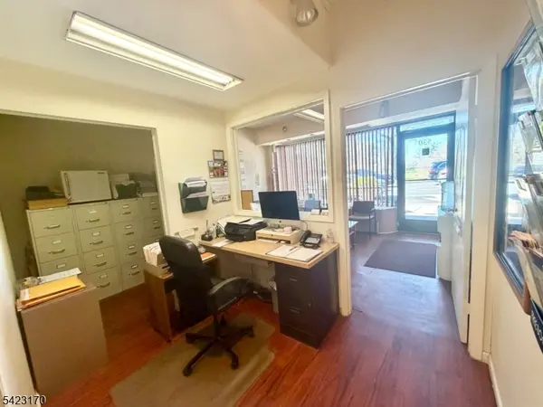 530 Bloomfield Ave, Verona Twp., NJ 07044