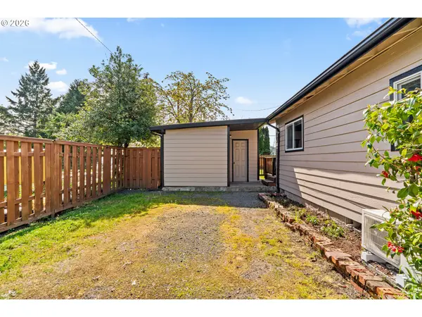 1043 F ST, Springfield, OR 97477