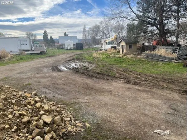 9 DOZER DR, Dallesport, WA 98617